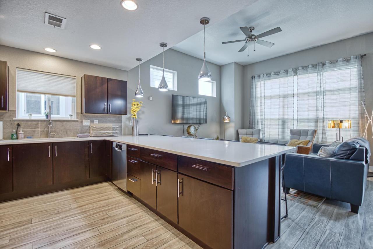 Modern Townhome Near Old Town, Breweries, & River! Φορτ Κόλινς Εξωτερικό φωτογραφία